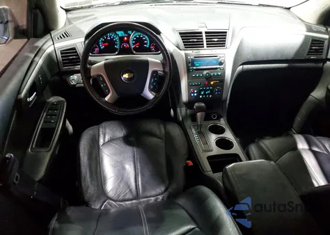 2011 Chevrolet Traverse Lt z USA, uszkodzony, nr VIN 1GNKRGED5BJ278013